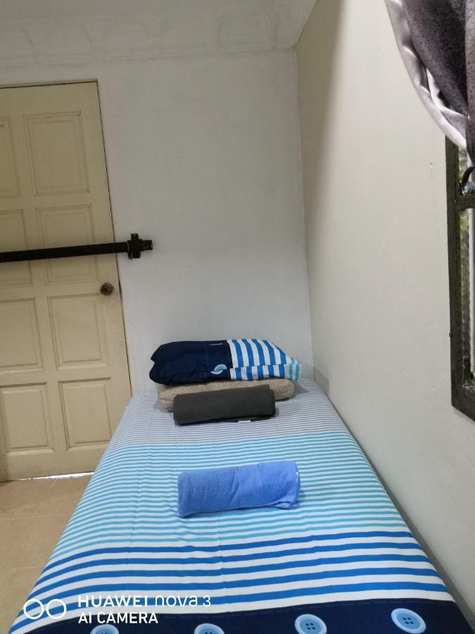 Ibu Home-To-Stay باسير غونداغ المظهر الخارجي الصورة